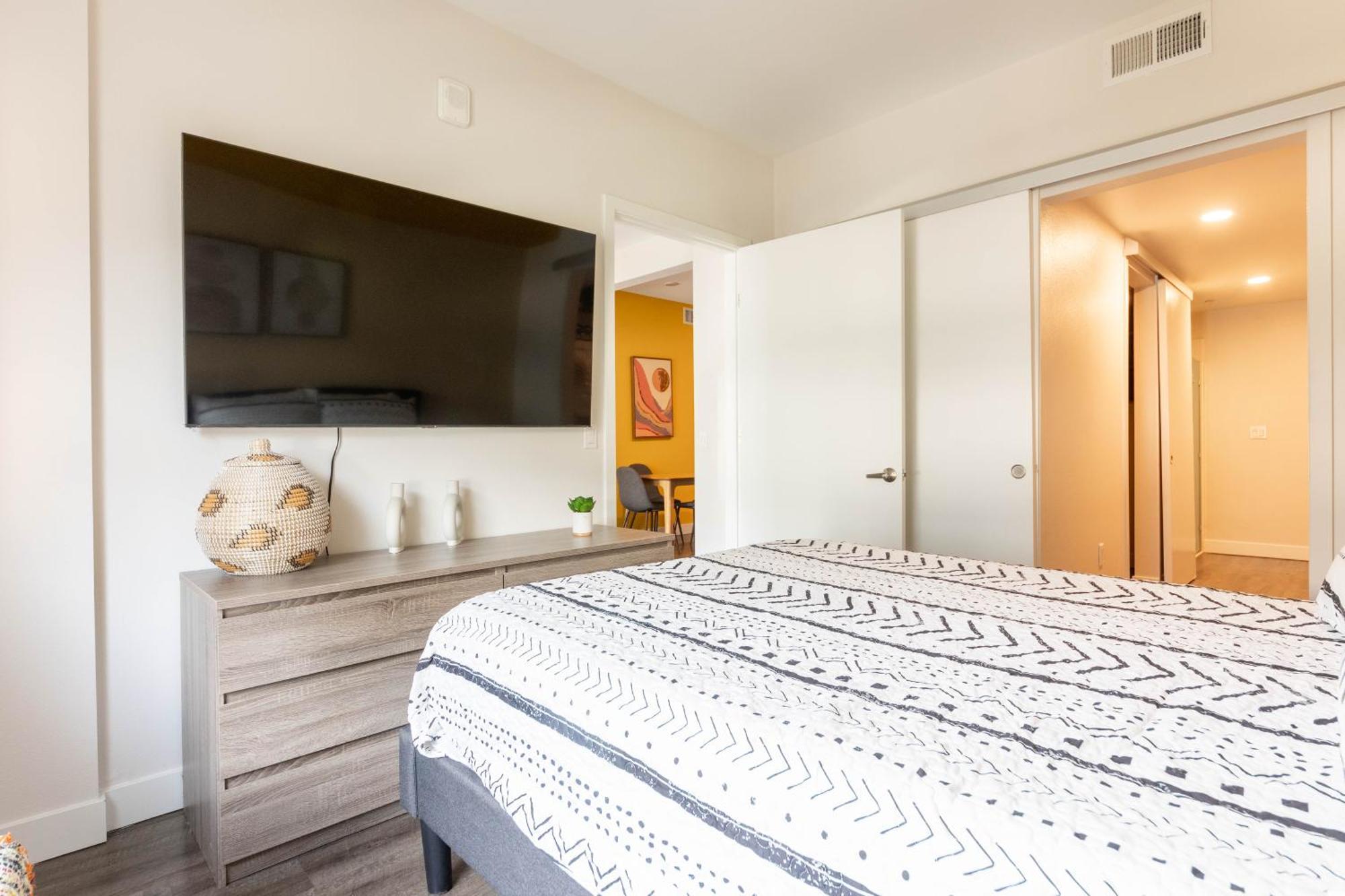 Appartement Beautiful Modern In Hollywood-3707 *